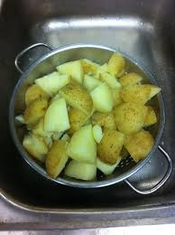 Potato Vodka Moonshine In 2020 Moonshine Recipes Potato Alcohol Wine Recipes Drink