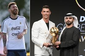 Лучшим тренером года был признан наставник «ливерпуля» юрген клопп. Cristiano Ronaldo Wins Best Men S Player Of The Year At Dubai Globe Soccer Awards Lionel Messi Fans Ask What Is That