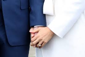 Meghan markle and her new engagement ring will now join the british royal family. Inside Meghan Markle S Engagement Ring The Loupe Truefacet