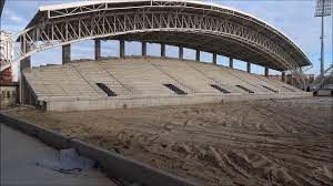 Este numit după un evreu local de origine maghiară, aristocratul francisc von neumann, un baron care a deținut mai multe afaceri. Stadion Uta Arad Februarie 2019 Youtube