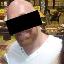 The metropolitan police constable wayne couzens pleaded guilty at the old bailey on friday to her murder, having couzens, 48, from deal, in kent, now faces a mandatory life sentence for the murder. Verdachtigter Killer Cop Wayne Couzens Entblosste Sich Vor Restaurant