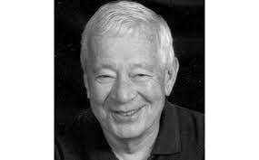 Sandy Earl's Instagram, Twitter & Facebook