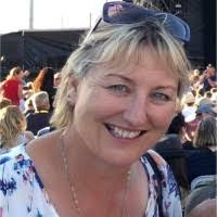 50+ "Leonie" profiles