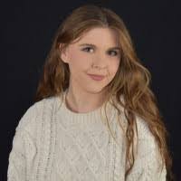 Sara Perea's Instagram, Twitter & Facebook