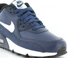 The shoe has grown from being a popular running and. Nike Air Max 90 Le Gs Bleu Marine Blanc 724821 401
