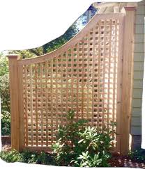 Simple lattice privacy screen