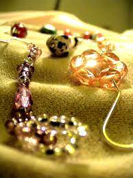Bijou (jewellery) - Wikipedia