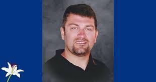 Damon Dillon's Instagram, Twitter & Facebook