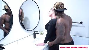 Blonde Wife Sweet Vicky Lets Rome Major Fuck Her Holes