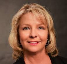 Dede Kelly's Instagram, Twitter & Facebook