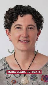 🌼 Meet Karen Haddon! 🌼 A mindfulness and self-compassion teacher, Karen  engages thousands through her workshops and has trained over 200 teachers.  Her heart work inspires others to embrace positive wellbeing! #Mindfulness  #SelfCompassion