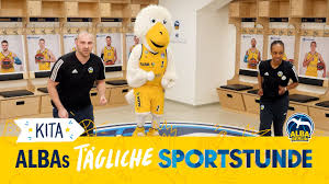 Dallas mavericks live score (and video online live stream), schedule and results from all basketball tournaments that dallas mavericks played. Alba Berlins Tagliche Sportstunde Fur Kita Kids Basketball De