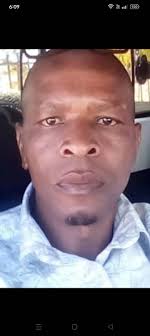 One happy boxer girl.🥾🐾🌲♥️