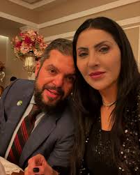 Que honra foi fazer parte desse momento tão marcante, conduzindo essa  aliança diante de D'us. Foi tudo lindo, cheio da presença do Senhor, e ao  meu lado, como sempre, o meu amor,