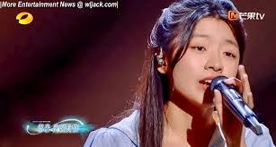 Emily Chua's Instagram, Twitter & Facebook