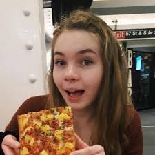 Faith Sinclair (@faithsinclairrr)