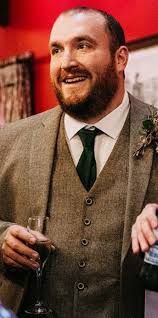 Obituary for Chris Nicely Chris Nicely Chris Nicely passed away at his  apartment Aug. 21, 2017, at the age of 57. Chris was the loving father of  Kaitlyn, Alison and Christopher