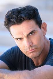 Jonathan Quint's Instagram, Twitter & Facebook