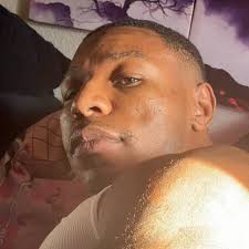 Jeff Hefner was not “mysteriously” found dead! He got into an altercation  with someone protecting his cousin! Did you and that speech impediment not  see the news 😒 Just begging for attention