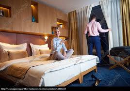 Top vacation ideas for couples include beach getaways, luxury resorts, spas and amazing islands. Young Couple In Modern Hotel Room Stock Photo 14893241 Panthermedia Stock Agency