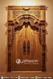 Pintu screen cocok dijadikan sebagai pintu hias, karena pintu ini modelnya terbuka hanya ukiran saja yang menyekat. 10 Desain Pintu Ukir Klasik Mewah Kayu Jati Asli Jatibagus Furniture
