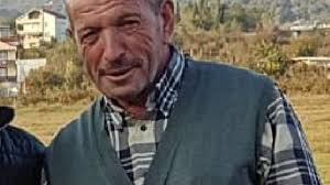 Oğlunu bıçaklayarak öldürdü