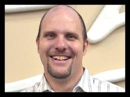 Robert Shank's Instagram, Twitter & Facebook