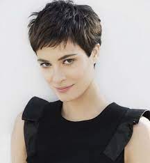 Coupe Tres Courte Cheveux Courts Cheveux Courts Epais Coupe De Cheveux Courte