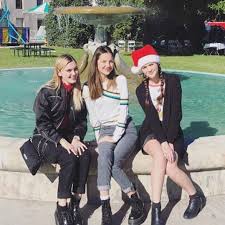 Olivia rodrigo , madison hu — the comeback song. ð¨ð¥ð¢ð¯ð¢ð ð«ðð«ðð¬ ð¬ð¡ð ð¥ð¢ð¤ðð ðð± On Instagram A Trio I Didn T Know I Needed Oliviar Olivia Meg Donnelly High School Musical