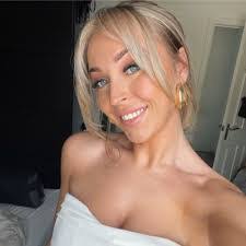 Olivia Fitzgerald's Instagram, Twitter & Facebook