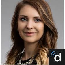 Kelly Ament's Instagram, Twitter & Facebook