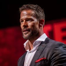 Manny Toribio's Instagram, Twitter & Facebook