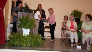 School officials recognize retirees