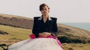 Harry styles is making history. Harry Styles Makes History As Vogue S First Ever Solo Male Cover Star Talks Removing Fashion Barriers Entertainment Tonight