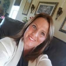 Nicole Bevins's Instagram, Twitter & Facebook