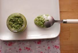 Pesto Aux Fanes De Radis Pistaches Et Citron Recette Anti Gaspi Recette Recette De Cuisine Simple Fruits Et Legumes Bio Pistache