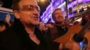 Telediario 1: Muchos de los músicos más reverenciados hoy se patearon antes  las calles ayer