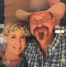 Meet Lisa & Bob Biesterfeld