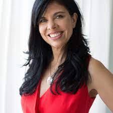 Leigh Winters's Instagram, Twitter & Facebook