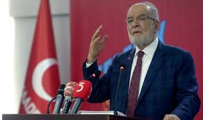 Şehir merkezindeki bir çay ocağında sohbet ettiğimiz vatandaşlardan hakkı, sivas katliamını kastederek, temel karamollaoğlu sivas'a kazık attı, şimdi geldi tekrar benden oy istiyor. Karamollaoglu Ndan Sivas Katliami Aciklamasi