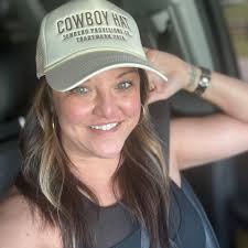 IN LOVING MEMORY Bethany Lou Gray, age 25, passed away Saturday, May 16,  2020 at Vanderbilt University Medical Center. Bethany was a beautiful soul.  She was boisterous, fun, loving and had an