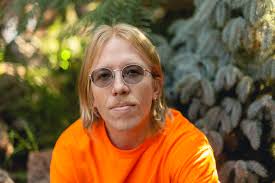 Cody Provides an Escape Into The Most Ideal Daydream On Lean Forward