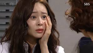 2006년 영화 '해바라기'에서 최희주 역을 맡으며 제대로 주목을 받았고 그 당시 '제2의 김태희'라는 수식어가 생겼다고 합니다. Epowlxssu1mghm