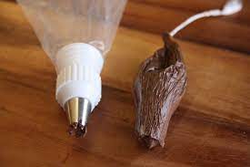 No Mess Piping Bags Neat Trick Frosting Tips Cake Decorating Tips Cake Decorating