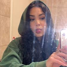 Stream Emma Cobos music