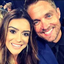 Country Music Marriages: Kenny Rogers and Wanda Miller were married for  over 22 years (June 1, 1997