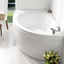 These top picks will help you find the perfect one for your bath. Corner Baths Offset Space Saver Baths Uk Bathrooms