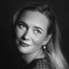 Britta Olsen's Instagram, Twitter & Facebook