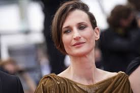 Camille Cottin va-t-elle quitter la France ?