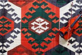 kilim rug violin violine geige teppich orient handcraft handmade vintagedecor vintagestyle vintage retro retrodes vintage decor rugs retro design